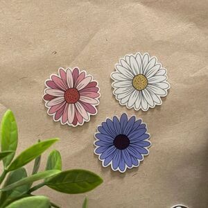 3/$20 Pack of 3 CLEAR Daisy Stickers | Vinyl Stickers | 3 Pack BUNDLE 3 FOR 20$